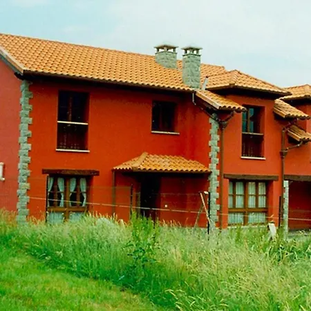Casa De Aldea La Redondiella